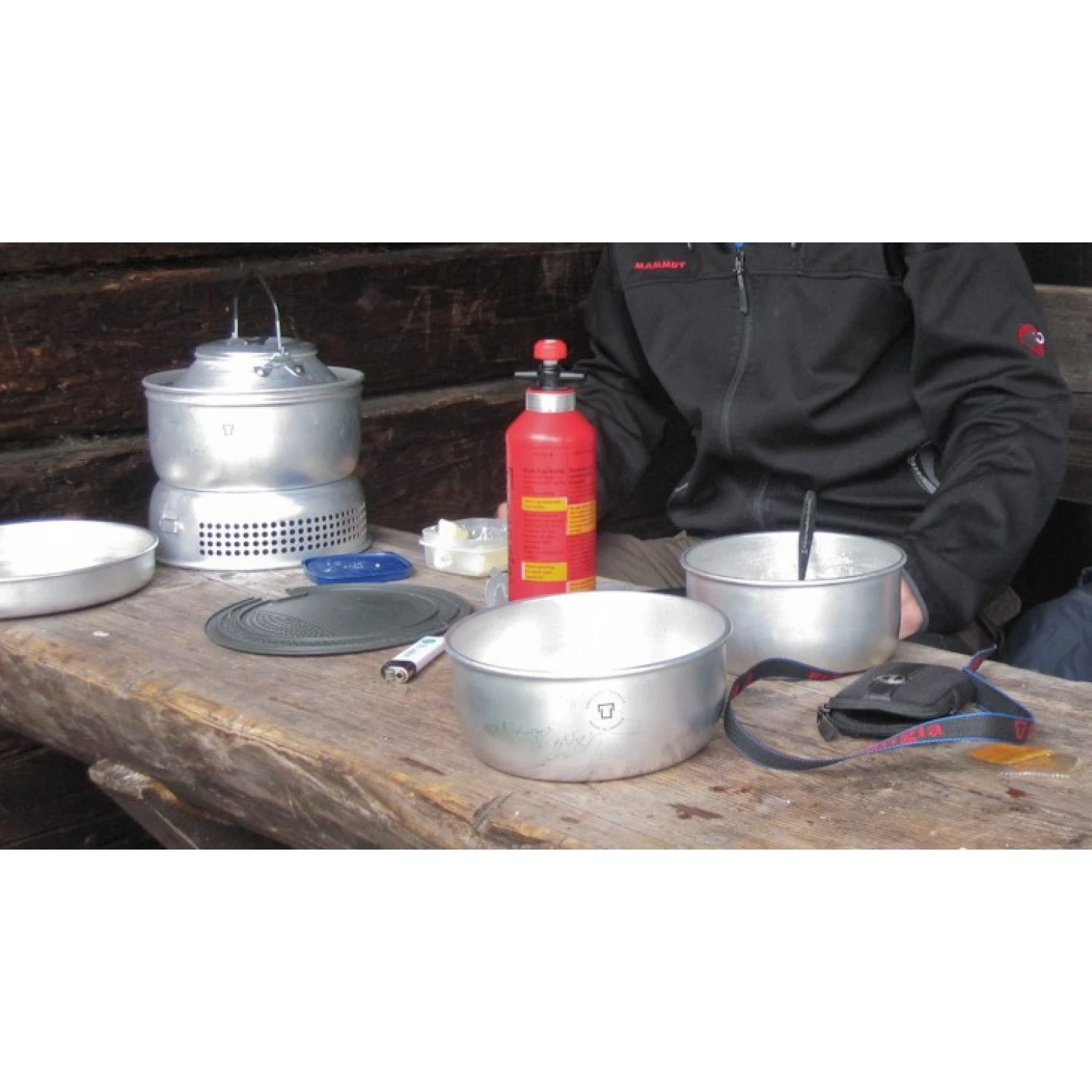 Trangia - Liquid Fuel Safety Tank Bottle - Bouteille à Combustible 5 Trangia - Liquid Fuel Safety Tank Bottle - Bouteille à Combustible – Image 3