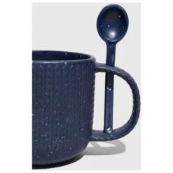 United By Blue - Stoneware Spoon Mug - Tasse 10 United By Blue - Stoneware Spoon Mug - Tasse -Primusll Magasin united by blue stoneware spoon mug tasse detail 3